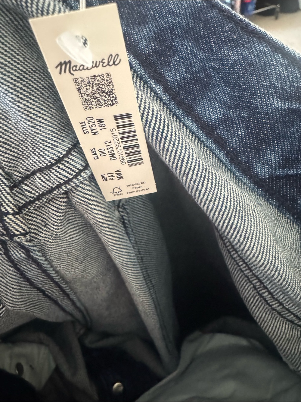 New Plus Size Madewell Pieced Barrel-Leg Jean Size 18W - Picture 6 of 6